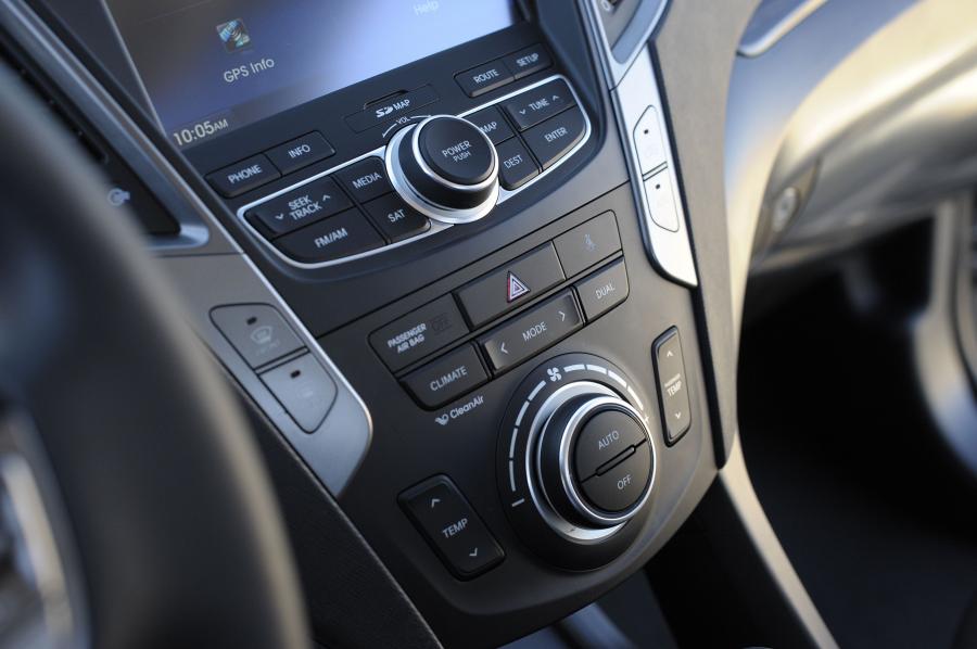  Hyundai Santa Fe Sport 2013 года  (фото 32 из 67)